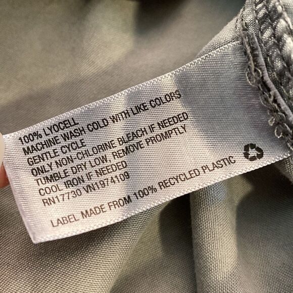 Universal Thread Grey Long Sleeve Oversized Button Up Shirt - Picture 7 of 7